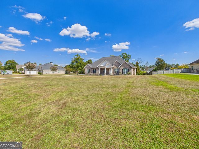 207 Yale Circle, Bonaire, GA 31005