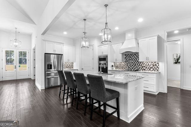 207 Yale Circle, Bonaire, GA 31005