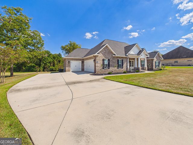 207 Yale Circle, Bonaire, GA 31005