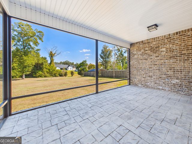 207 Yale Circle, Bonaire, GA 31005