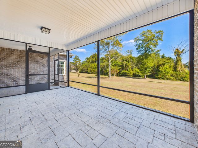 207 Yale Circle, Bonaire, GA 31005