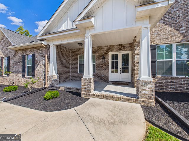 207 Yale Circle, Bonaire, GA 31005