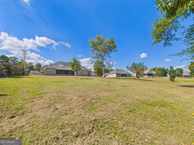 207 Yale Circle, Bonaire, GA 31005