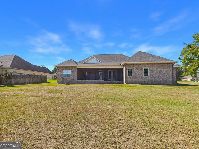 207 Yale Circle, Bonaire, GA 31005