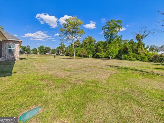 207 Yale Circle, Bonaire, GA 31005