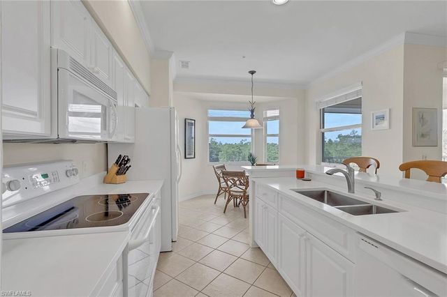 3830 Sawgrass WAY 2946, Naples, FL 34112