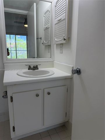 13355 SW 9th Ct 415H, Pembroke Pines, FL 33027