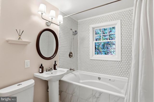 12242 HARPERS FERRY RD, Purcellville, VA 20132