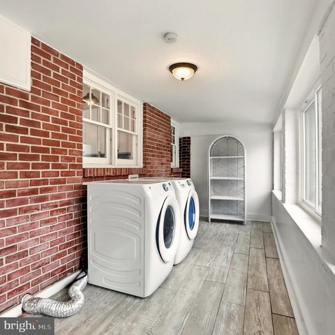 12242 HARPERS FERRY RD, Purcellville, VA 20132