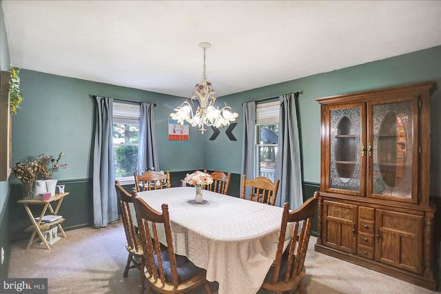 63 LINDSAY LN, Hanover, PA 17331