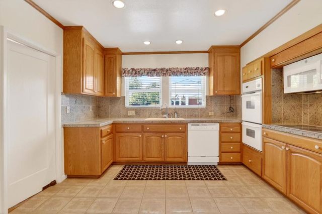 7621 Hanna Street, Gilroy, CA 95020