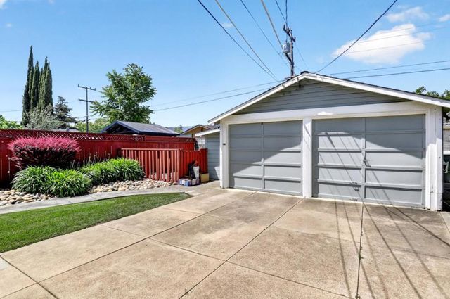 7621 Hanna Street, Gilroy, CA 95020