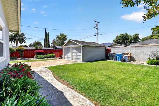 7621 Hanna Street, Gilroy, CA 95020