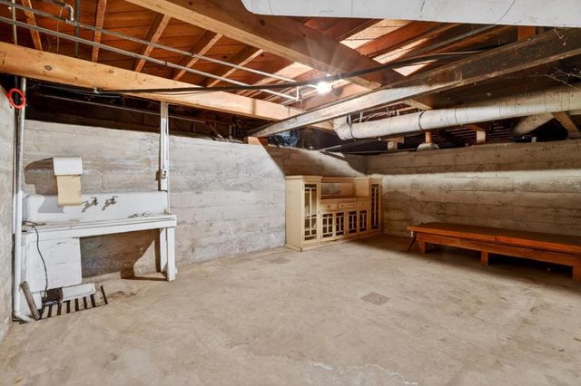7621 Hanna Street, Gilroy, CA 95020