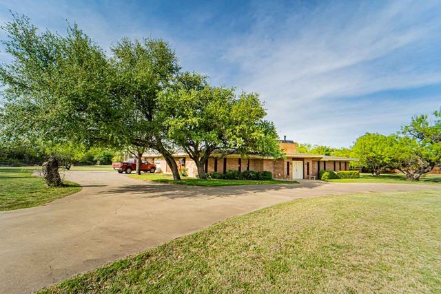 4 Chaparral Lane, Breckenridge, TX 76424