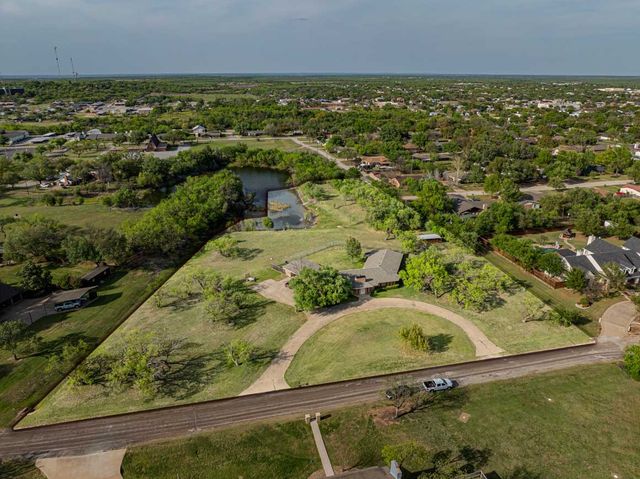 4 Chaparral Lane, Breckenridge, TX 76424