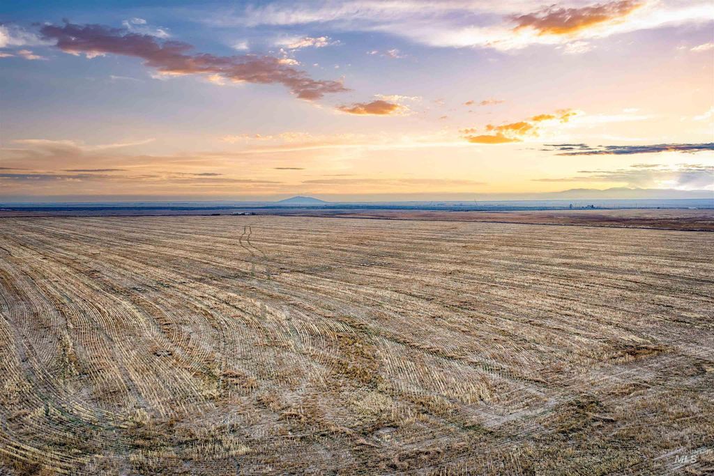 000 E Flick Ln, Mountain Home, ID 83647