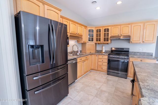 281 W London Rose Circle, Soldotna, AK 99669
