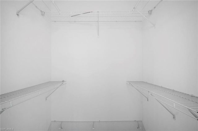 4241 bellasol CIR 1924, Fort Myers, FL 33916