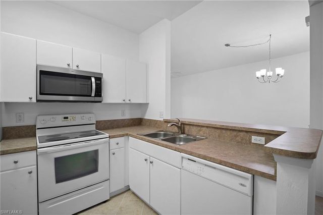 4241 bellasol CIR 1924, Fort Myers, FL 33916