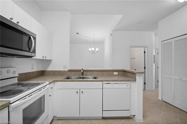 4241 bellasol CIR 1924, Fort Myers, FL 33916