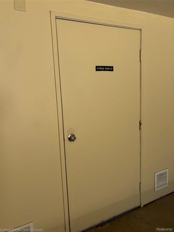 2225 S Huron Parkway 2, Ann Arbor, MI 48104