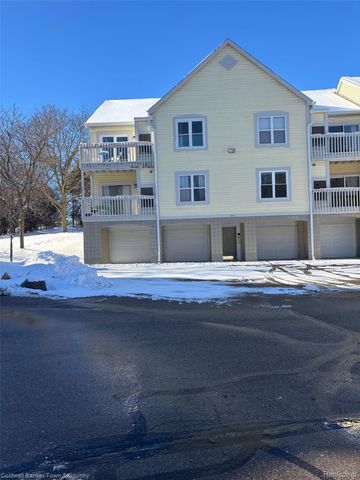 2225 S Huron Parkway 2, Ann Arbor, MI 48104