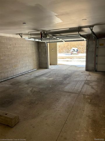 2225 S Huron Parkway 2, Ann Arbor, MI 48104