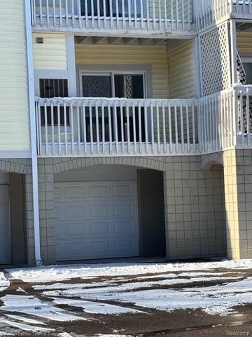 2225 S Huron Parkway 2, Ann Arbor, MI 48104