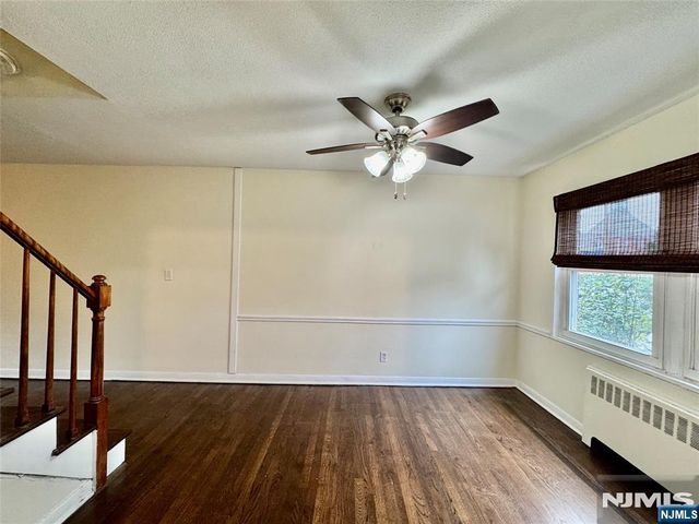 15-08 N Plaza Road A, Fair Lawn, NJ 07410