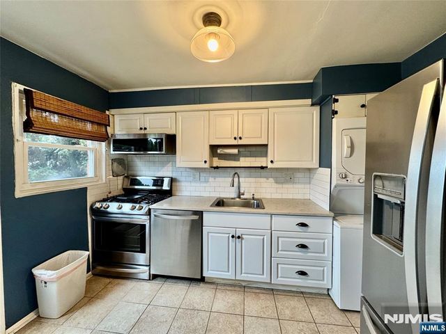 15-08 N Plaza Road A, Fair Lawn, NJ 07410