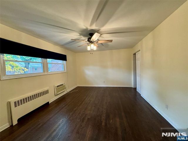 15-08 N Plaza Road A, Fair Lawn, NJ 07410