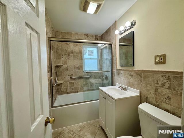 15-08 N Plaza Road A, Fair Lawn, NJ 07410