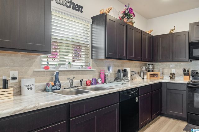 555 RIDGE CIRCLE, Odenville, AL 35120