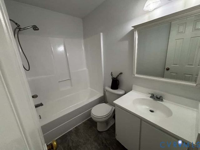 206 Belmont Dr, Toano, VA 23168