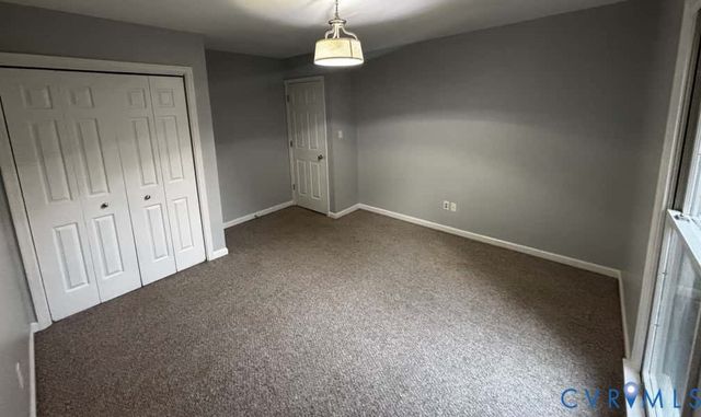 206 Belmont Dr, Toano, VA 23168