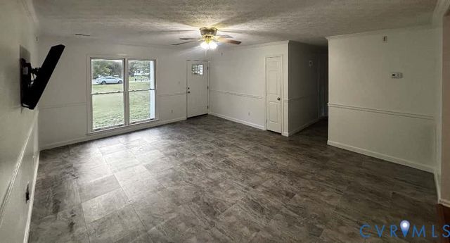 206 Belmont Dr, Toano, VA 23168
