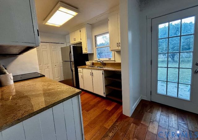 206 Belmont Dr, Toano, VA 23168