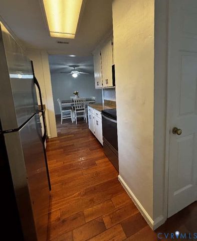 206 Belmont Dr, Toano, VA 23168