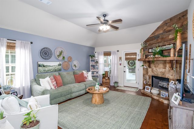 9155 CRESCENT LODGE Circle, Pike Road, AL 36064