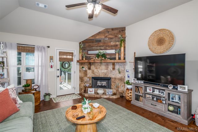 9155 CRESCENT LODGE Circle, Pike Road, AL 36064