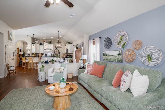 9155 CRESCENT LODGE Circle, Pike Road, AL 36064