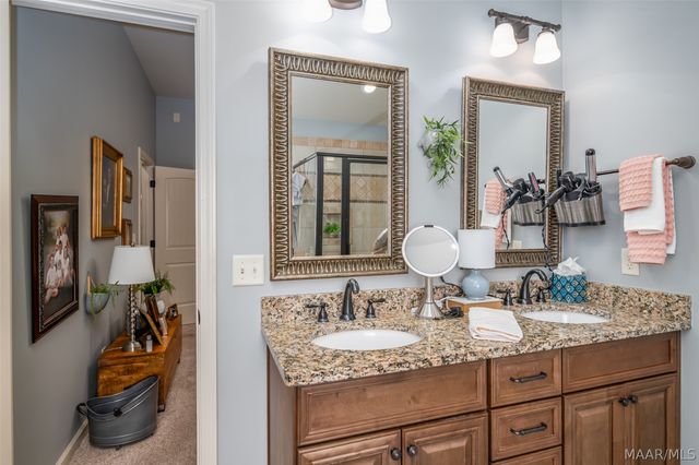 9155 CRESCENT LODGE Circle, Pike Road, AL 36064