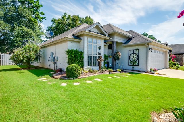 9155 CRESCENT LODGE Circle, Pike Road, AL 36064