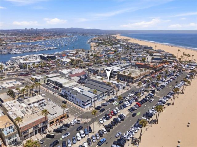 2202 W Oceanfront, Newport Beach, CA 92663