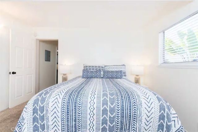 2202 W Oceanfront, Newport Beach, CA 92663