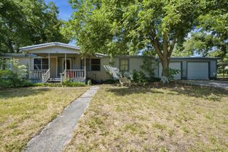 816 W Ayers Avenue, De Leon, TX 76444