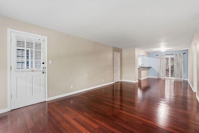 1210 Windsor RD 104, Austin, TX 78703