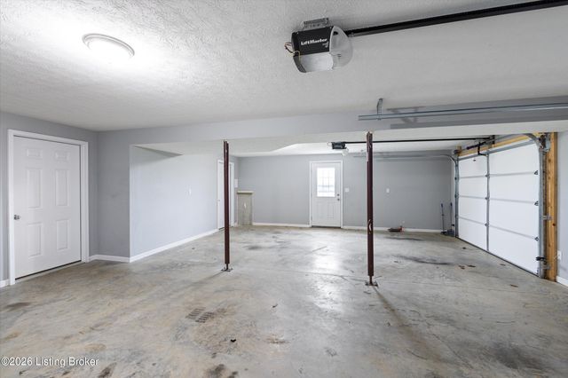 1590 Payneville Rd, Brandenburg, KY 40108