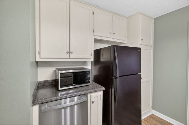 1912 W County Rd 130, Midland, TX 79706